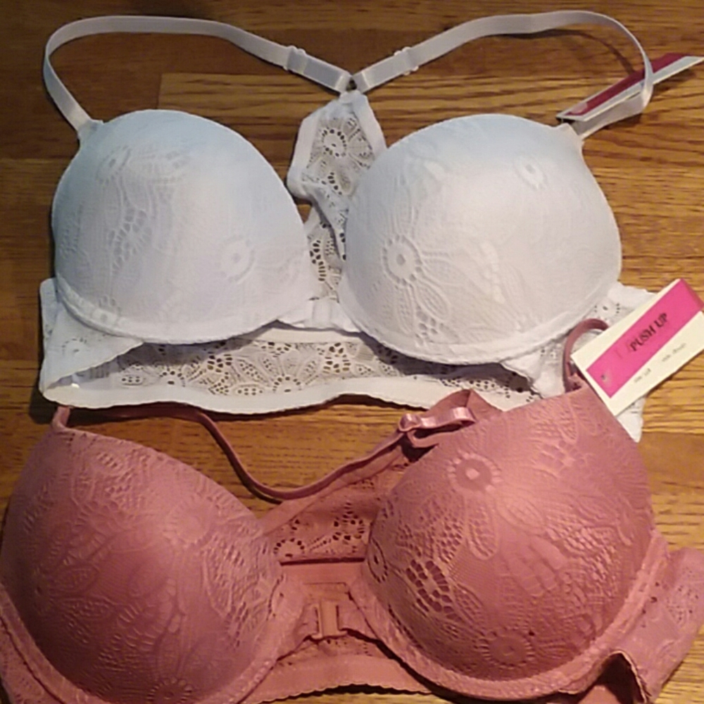 I LUMIE'  front clasp push up bras.